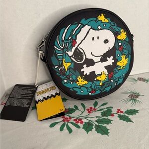 Loungefly NWT Peanuts Snoopy & Woodstock holiday wreath crossbody bag